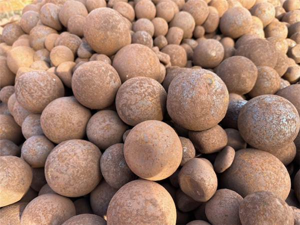 9 Units - Approx. 2-ton Totes Of Steel Grinding Balls In A Mix Of 1-1/2" - 3" Size)
